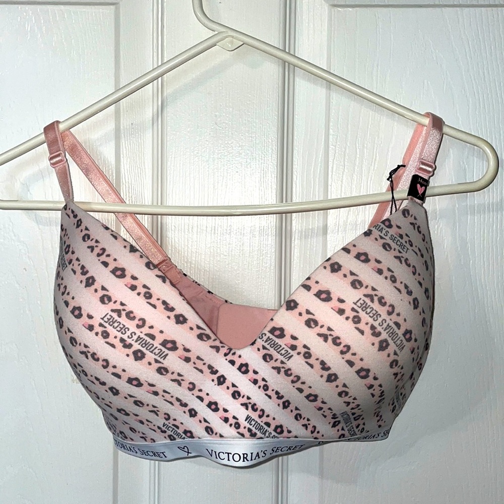 New Victoria Secret Bra 34 DD